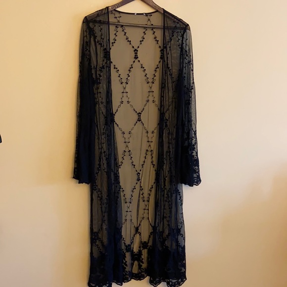 Sheer Overlay - Picture 1 of 4